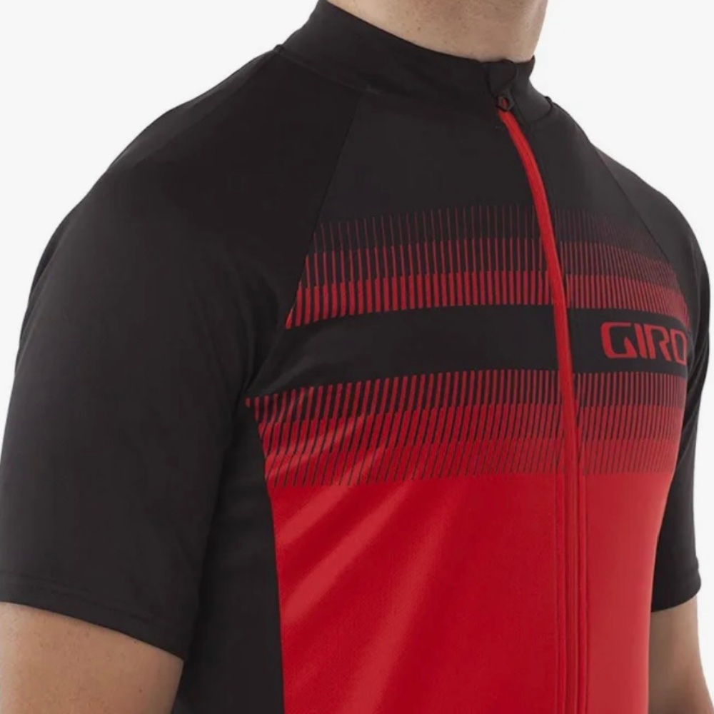 Giro Chrono Sport Cycling Jersey In red - Sz: M.